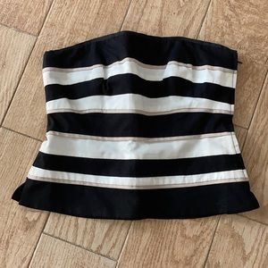 White House Black Market corset top size 4. EUC